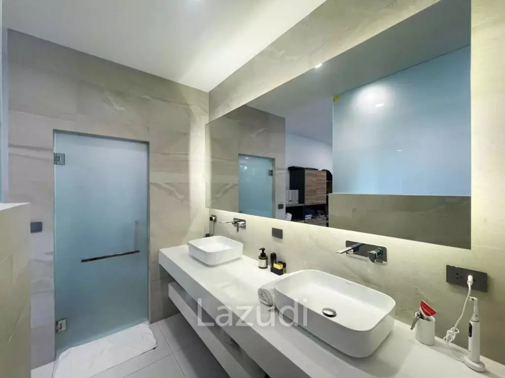 Tropical 3-Bedroom Villa with Gym & Solar Power – Mae Nam, Koh Samui