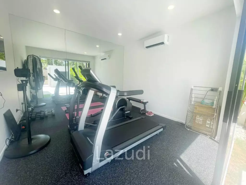 Tropical 3-Bedroom Villa with Gym & Solar Power – Mae Nam, Koh Samui