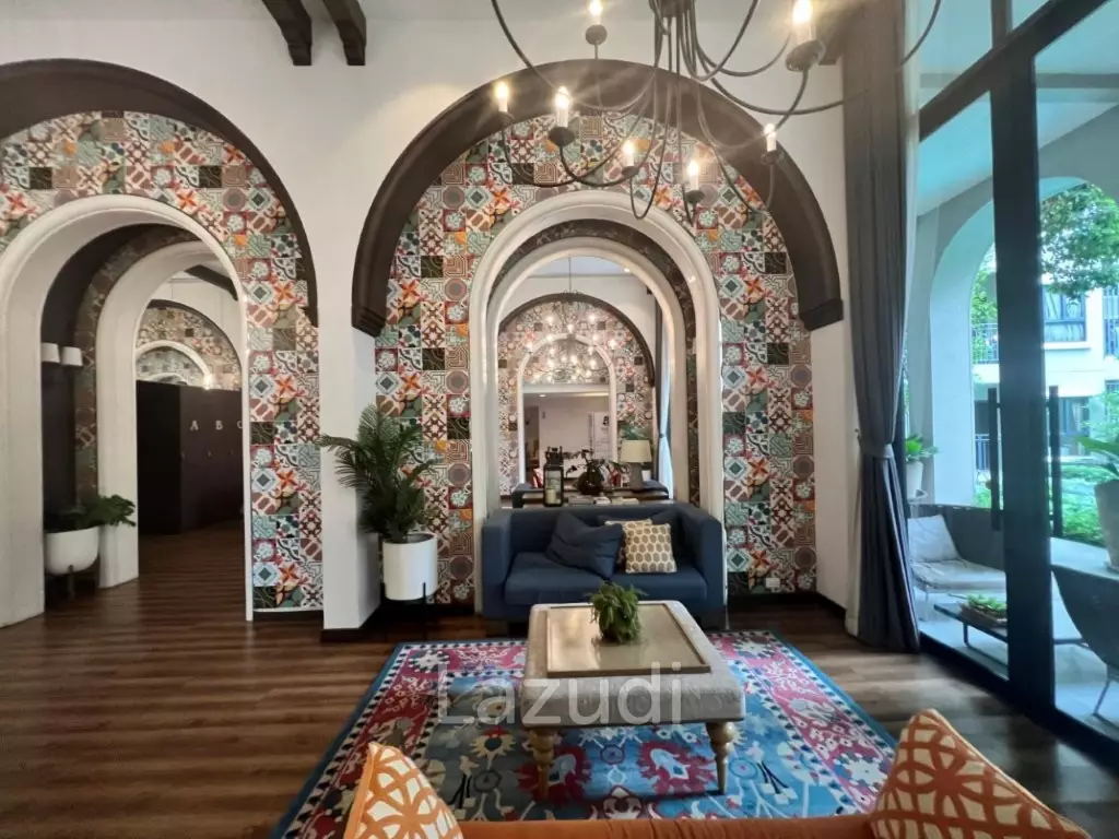 LA CASITA : Studio Condo on 6th Floor