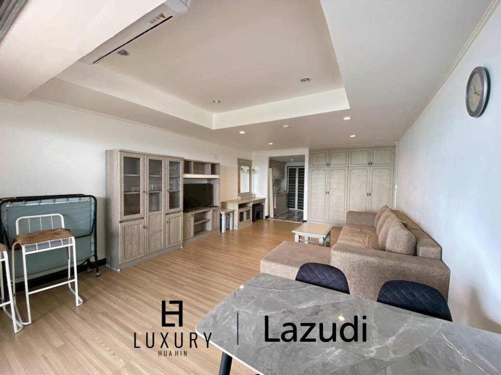 Spacious Studio Room with Scenic Views at Beachfront Cha Am Grand Condotel