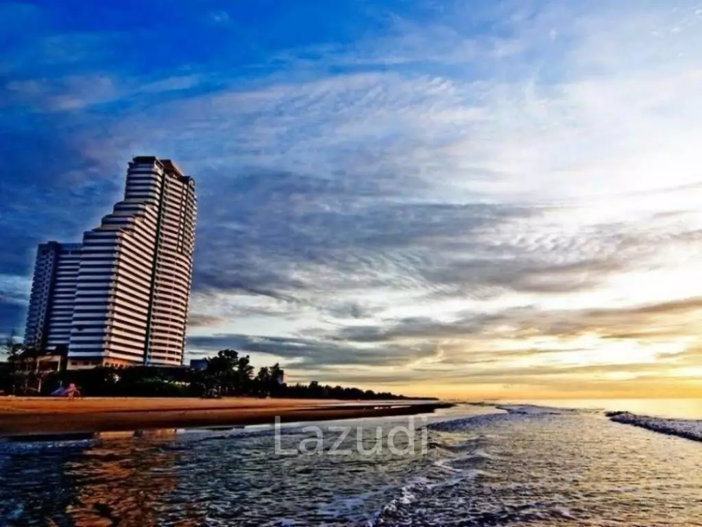 Spacious Studio Room with Scenic Views at Beachfront Cha Am Grand Condotel