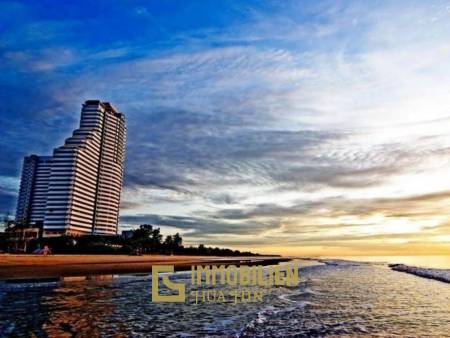 Atemberaubender Meerblick / Holzfußboden / 16. Stock / direkt am Strand