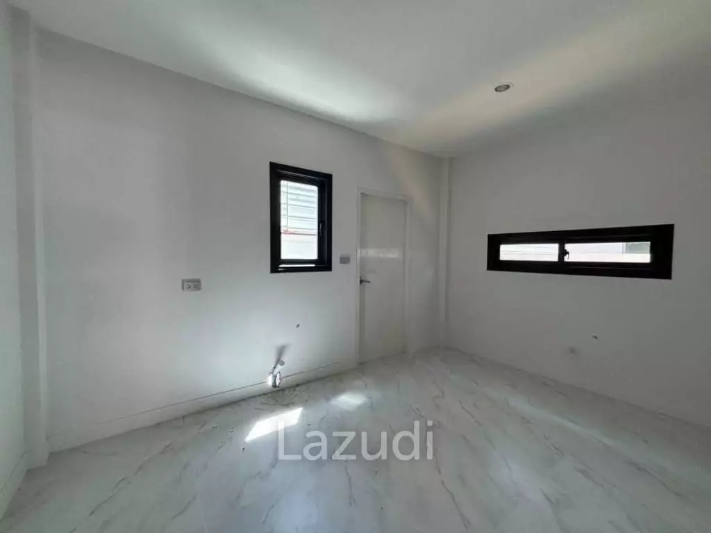 4 Beds 3 Baths 190 SQ.M. Supalai ParkVille Pattaya