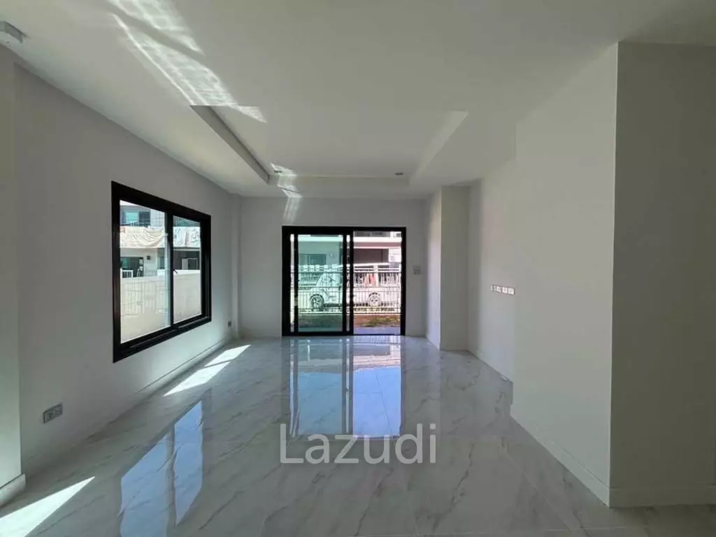 4 Beds 3 Baths 190 SQ.M. Supalai ParkVille Pattaya