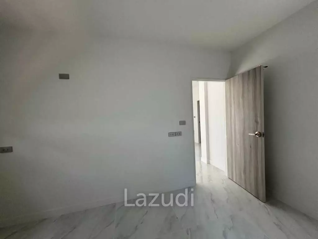 4 Beds 3 Baths 190 SQ.M. Supalai ParkVille Pattaya