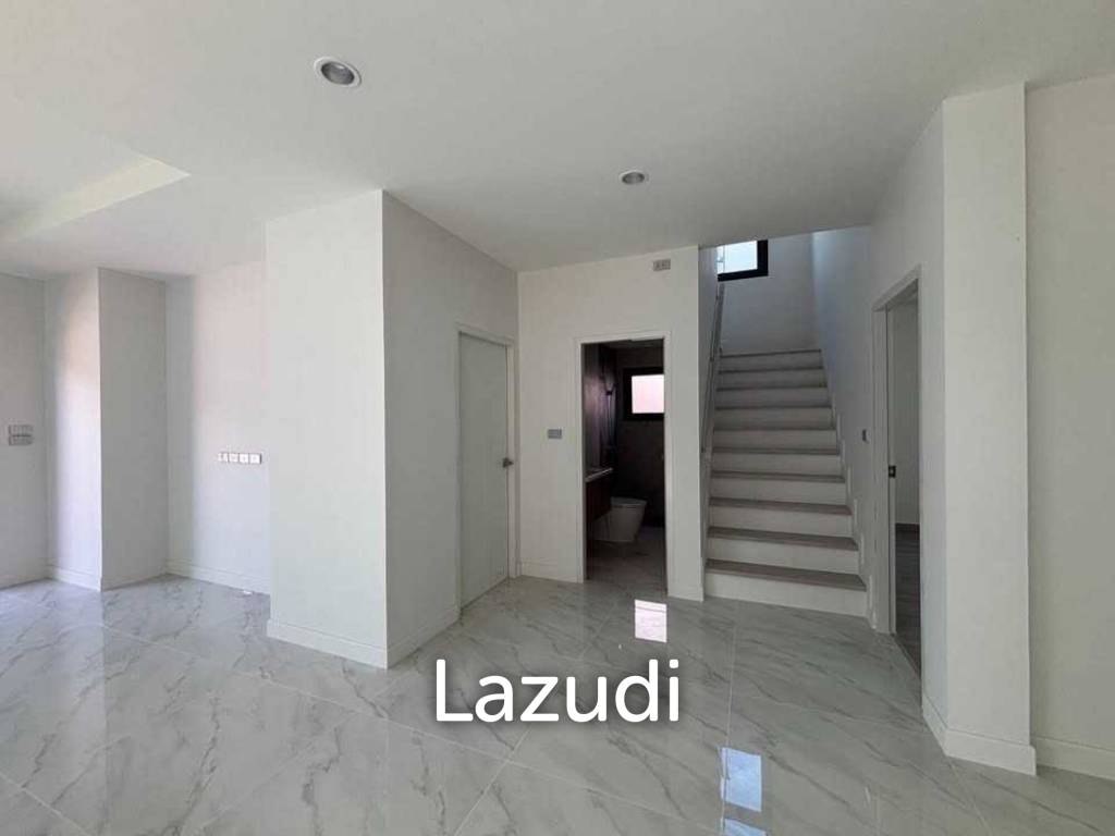 4 Beds 3 Baths 190 SQ.M. Supalai ParkVille Pattaya