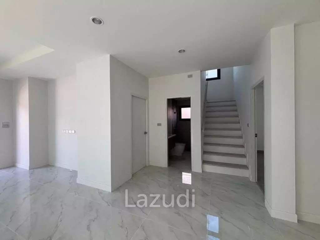 4 Beds 3 Baths 190 SQ.M. Supalai ParkVille Pattaya