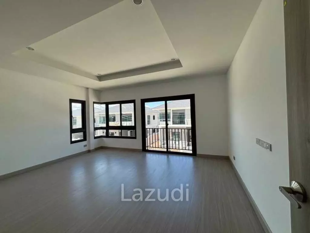 4 Beds 3 Baths 190 SQ.M. Supalai ParkVille Pattaya