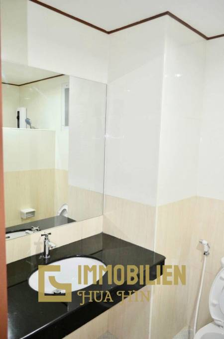 Dringender Verkauf! Zweistöckiges Geschäftsgebäude mit Mieter