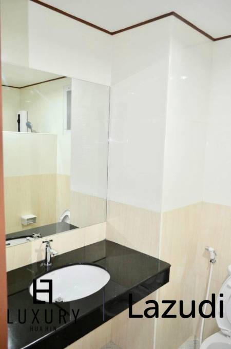 Urgent Sale! 3-Story Commercial Building with Tenant