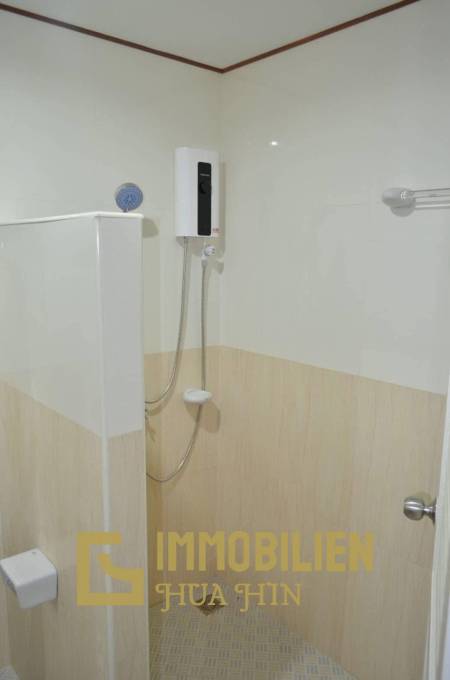 Dringender Verkauf! Zweistöckiges Geschäftsgebäude mit Mieter