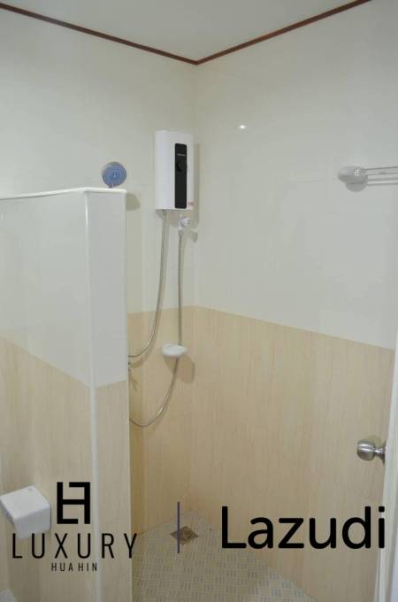 Urgent Sale! 3-Story Commercial Building with Tenant