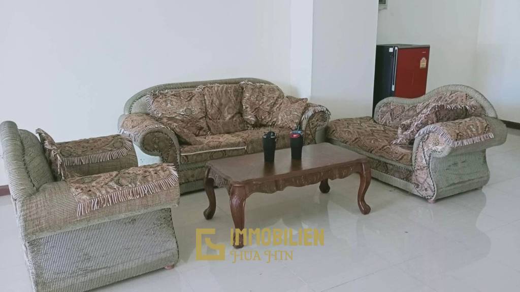 Dringender Verkauf! Zweistöckiges Geschäftsgebäude mit Mieter