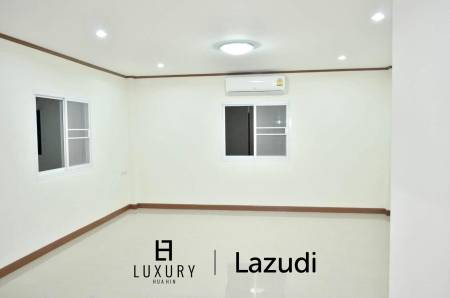 Urgent Sale! 3-Story Commercial Building with Tenant