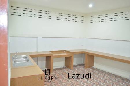 Urgent Sale! 3-Story Commercial Building with Tenant