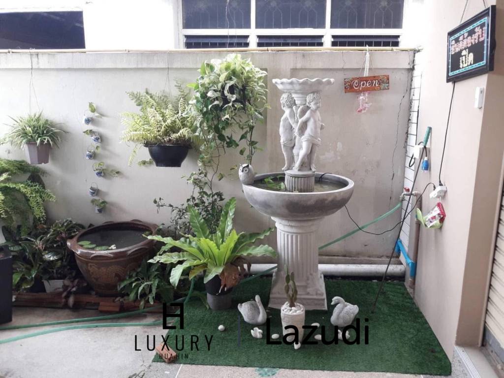 Urgent Sale! 3-Story Commercial Building with Tenant