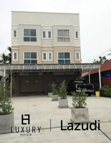 Urgent Sale! 3-Story Commercial Building with Tenant