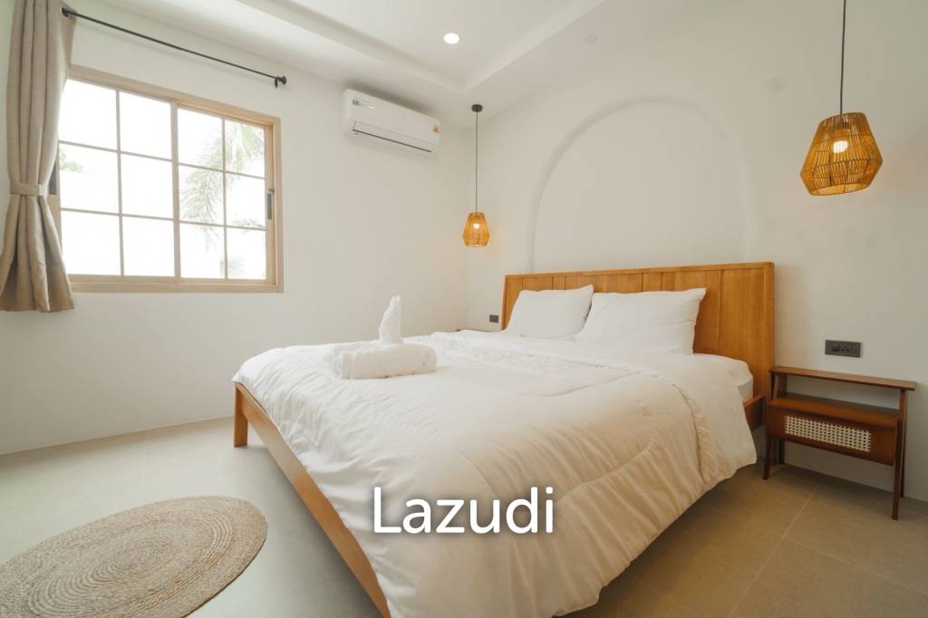 3 Beds 4 Baths 220 SQ.M. Townhouse In Wongamat Pattaya