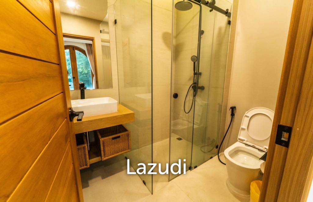 3 Beds 4 Baths 220 SQ.M. Townhouse In Wongamat Pattaya