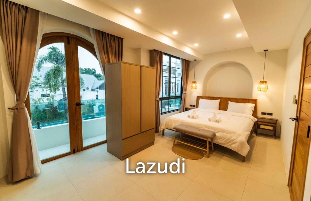 3 Beds 4 Baths 220 SQ.M. Townhouse In Wongamat Pattaya