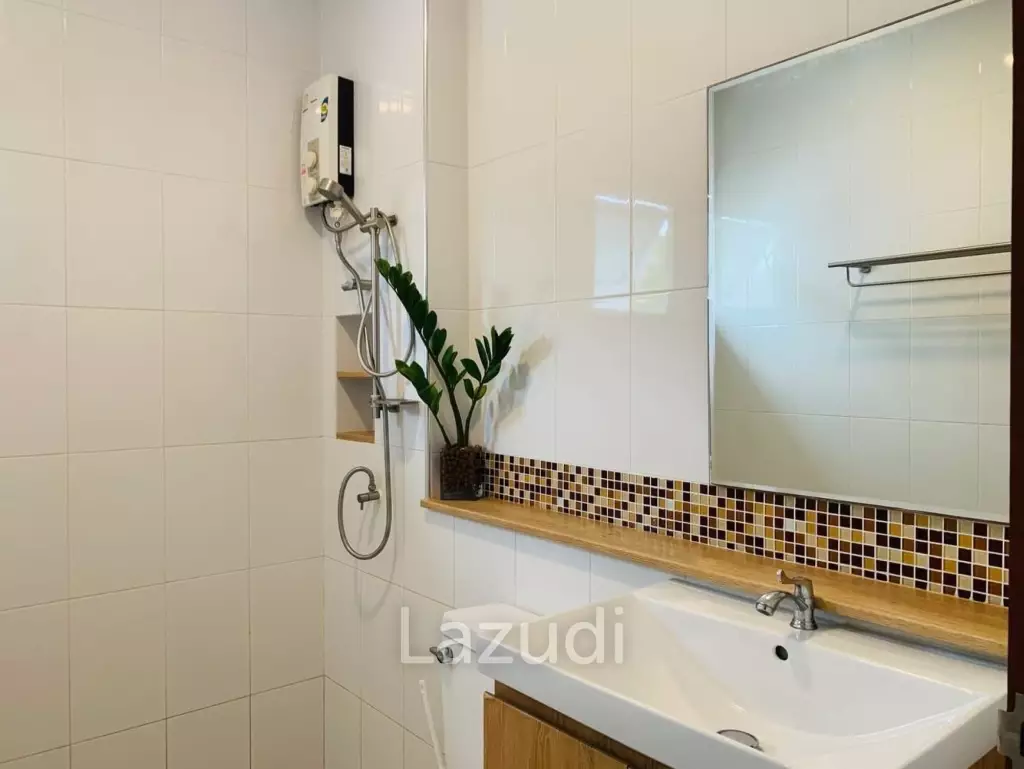 3 Beds 2 Baths 180 SQ.M Uraiwan Park View
