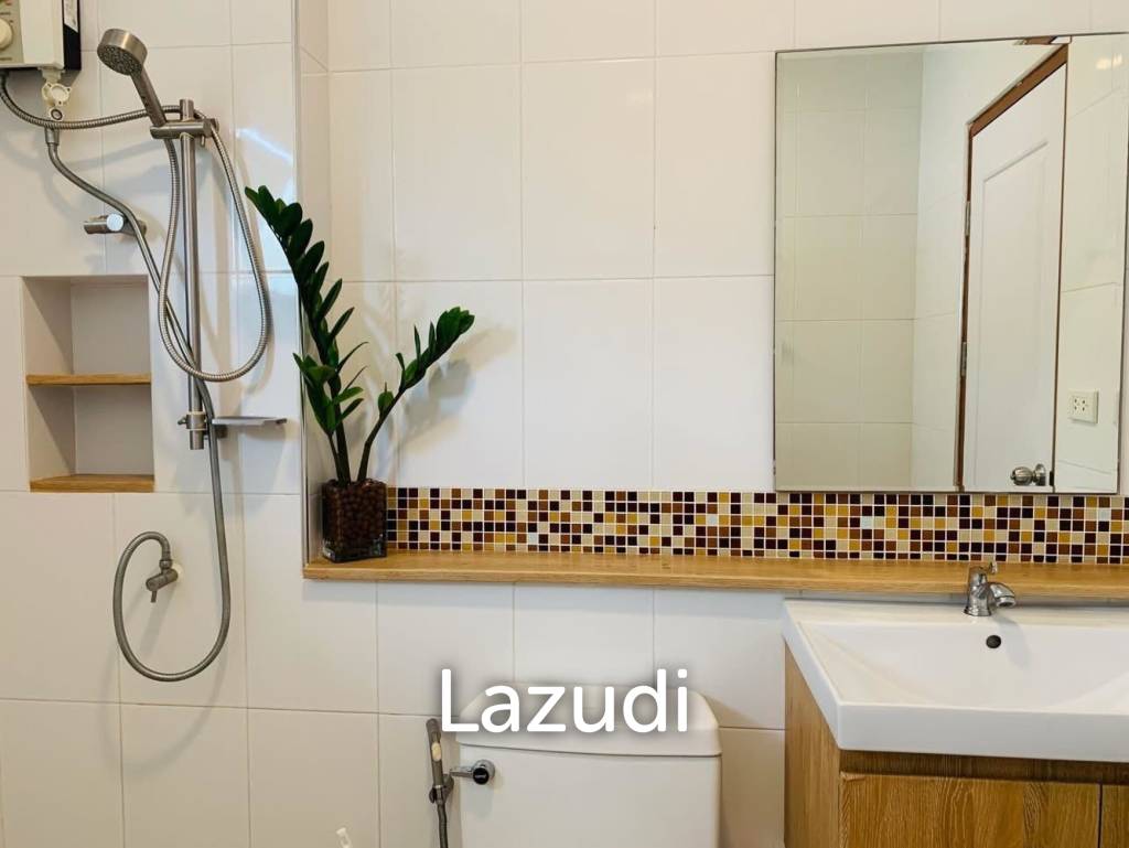 3 Beds 2 Baths 180 SQ.M Uraiwan Park View
