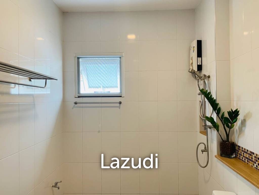 3 Beds 2 Baths 180 SQ.M Uraiwan Park View