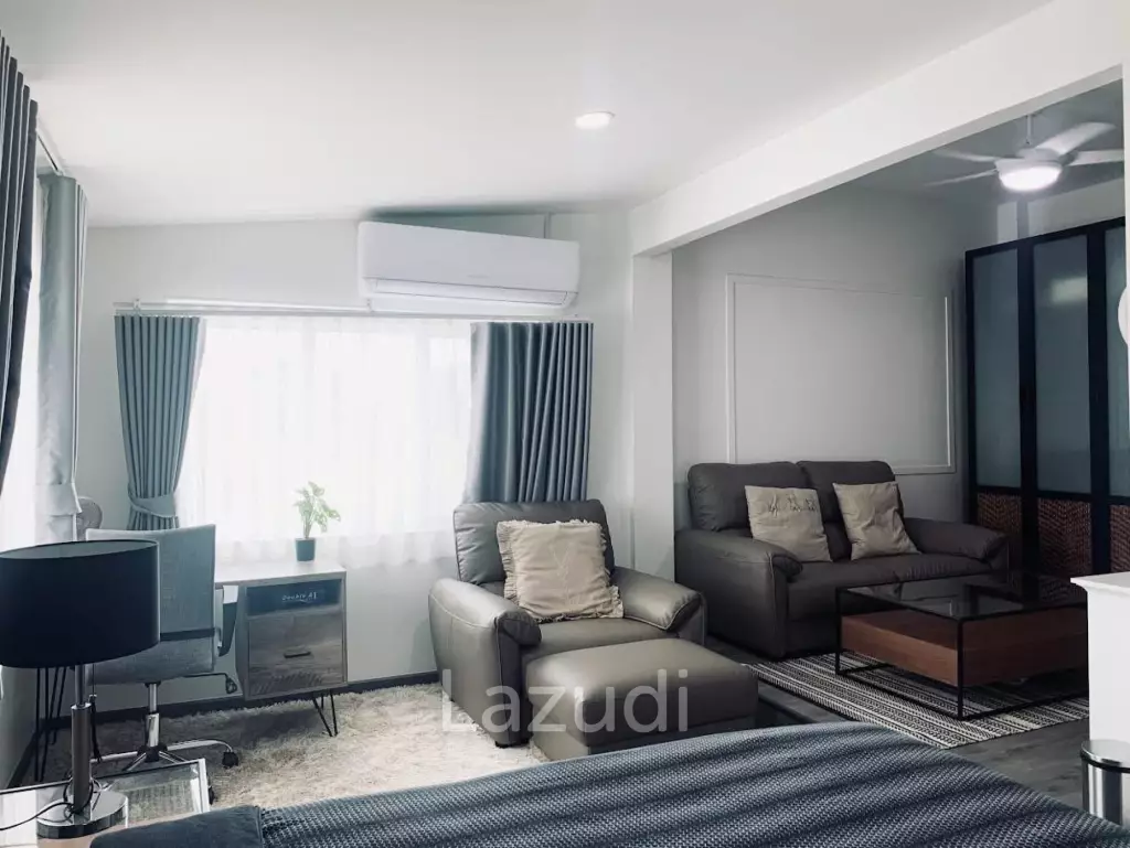 3 Beds 2 Baths 180 SQ.M Uraiwan Park View