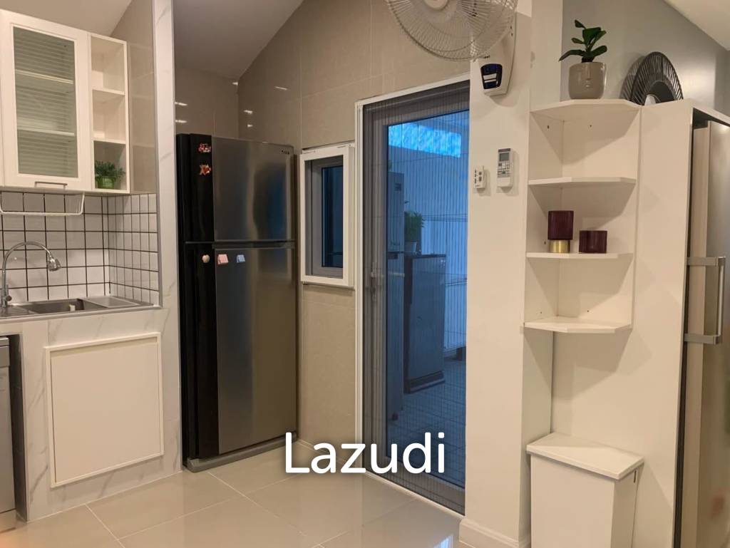 3 Beds 2 Baths 180 SQ.M Uraiwan Park View