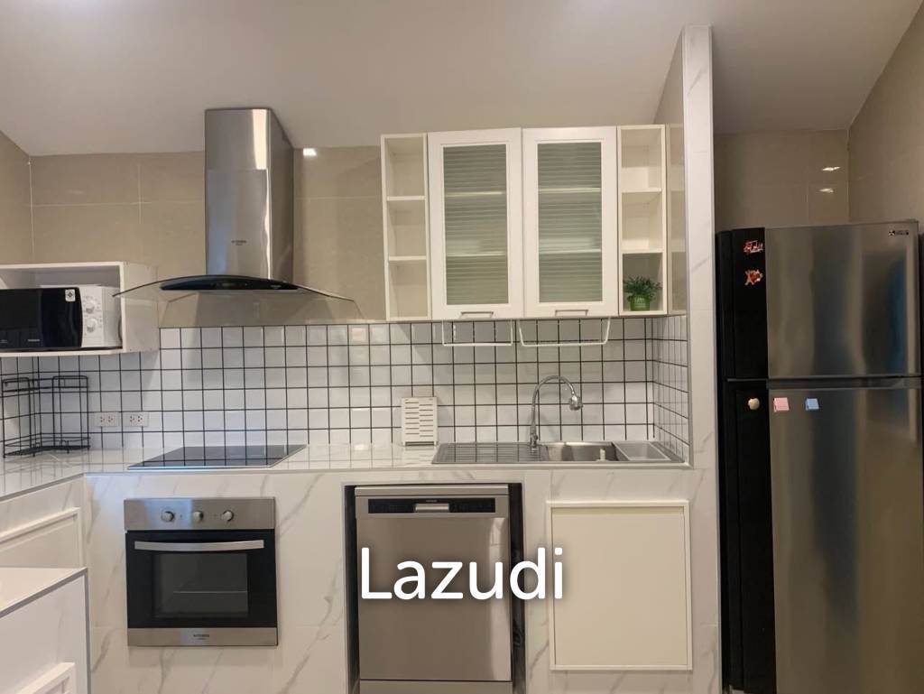 3 Beds 2 Baths 180 SQ.M Uraiwan Park View