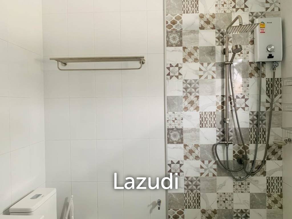 3 Beds 2 Baths 180 SQ.M Uraiwan Park View