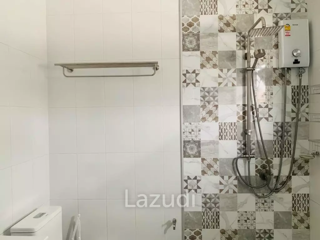 3 Beds 2 Baths 180 SQ.M Uraiwan Park View