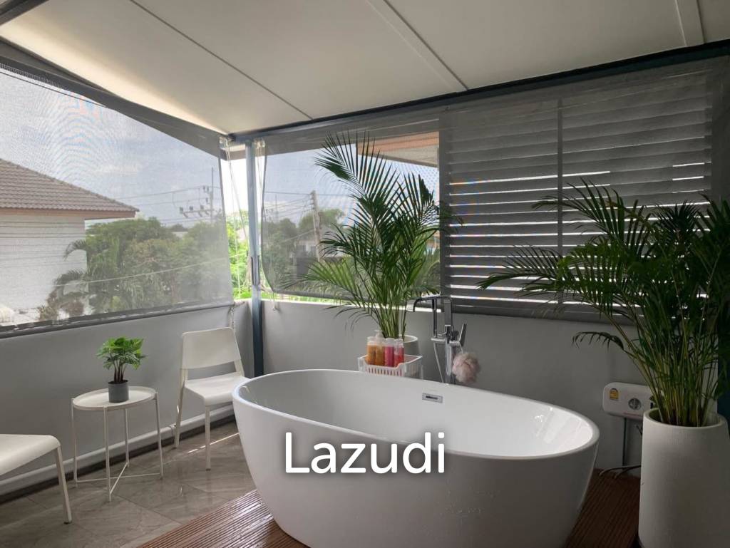 3 Beds 2 Baths 180 SQ.M Uraiwan Park View