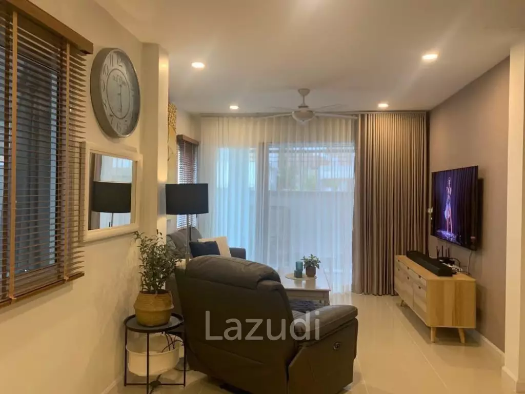 3 Beds 2 Baths 180 SQ.M Uraiwan Park View