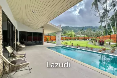 Brand New 3-Bed Pool Villa with Mountain Views - in Lamai