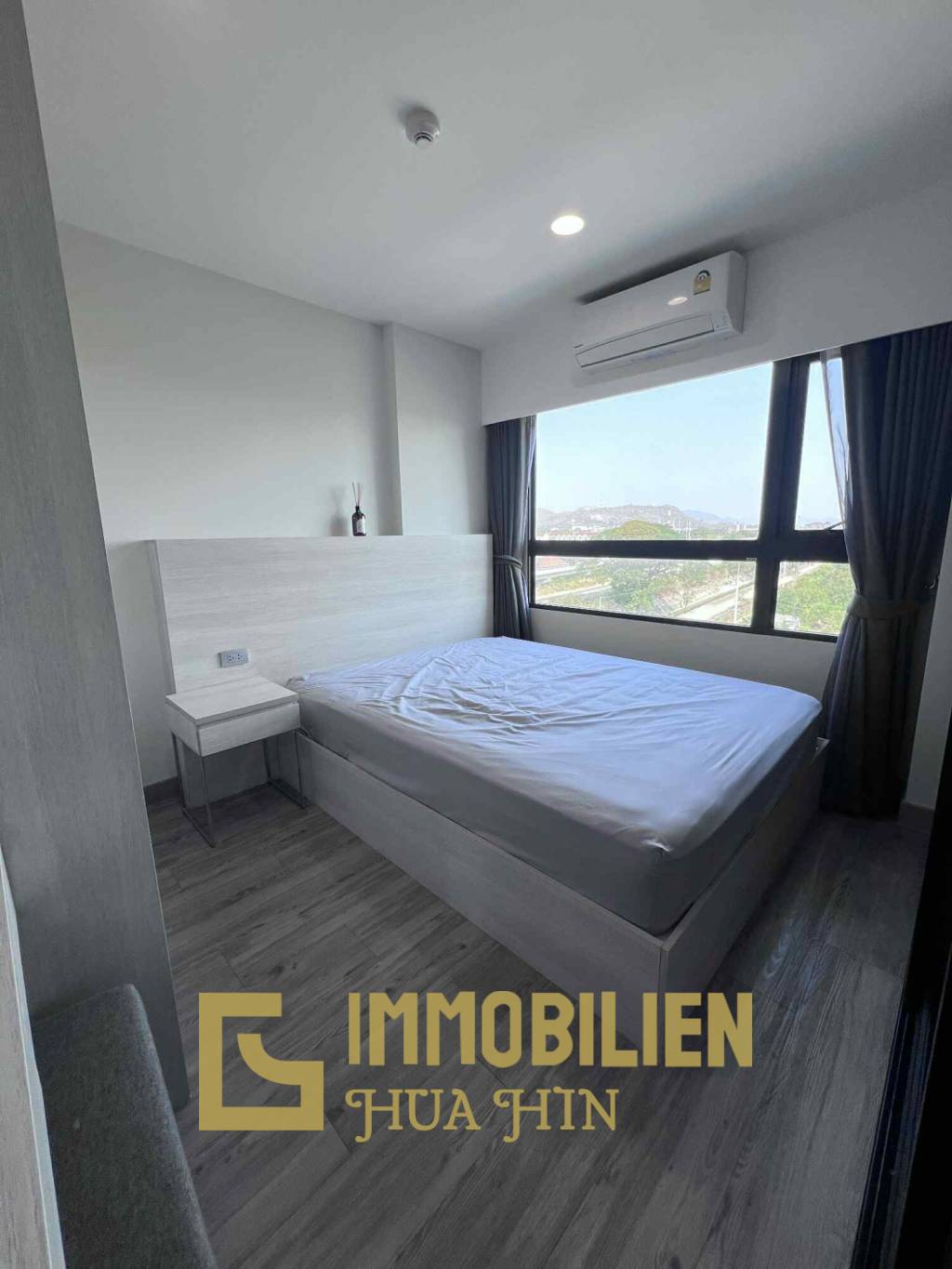 im 6. Stock / voll möbliert / einzugsbereit