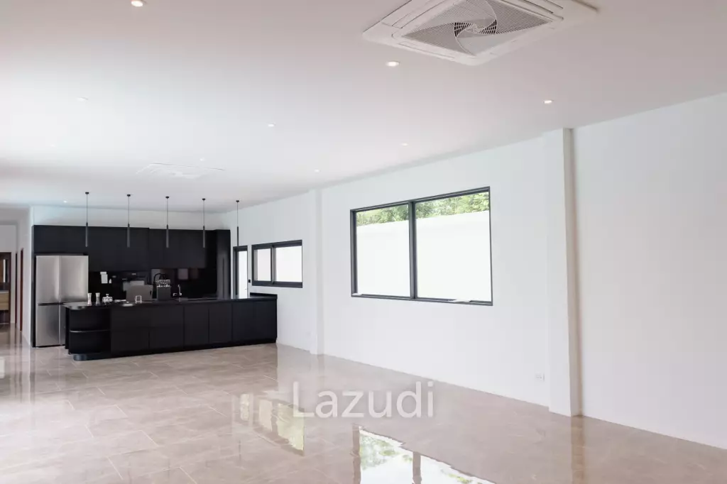 Modern Detached Villa with Pool in Hua Hin