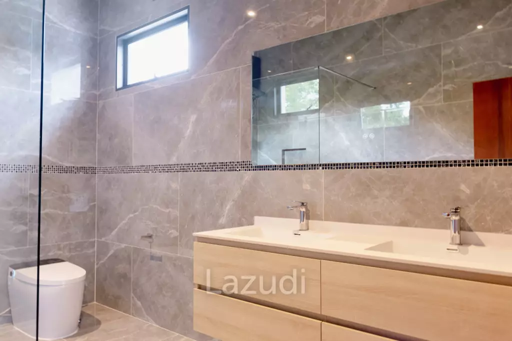 Modern Detached Villa with Pool in Hua Hin