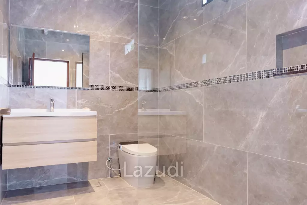Modern Detached Villa with Pool in Hua Hin