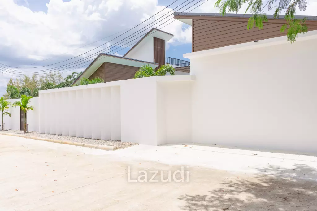 Modern Detached Villa with Pool in Hua Hin
