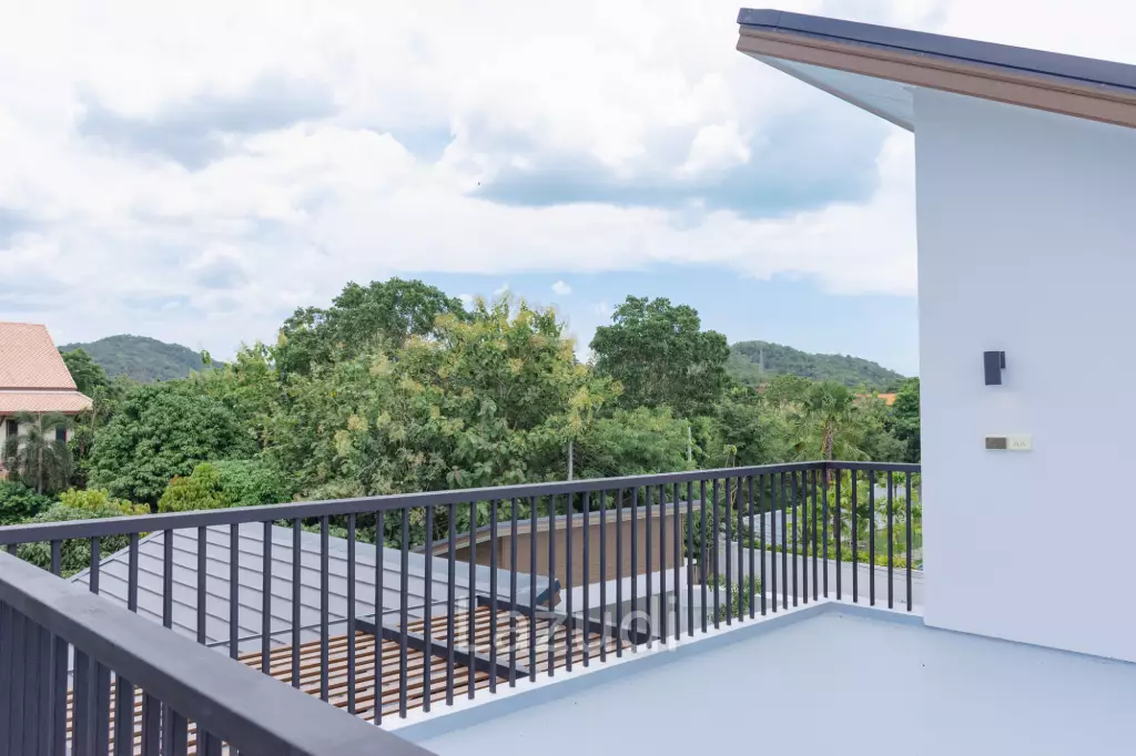 Modern Detached Villa with Pool in Hua Hin