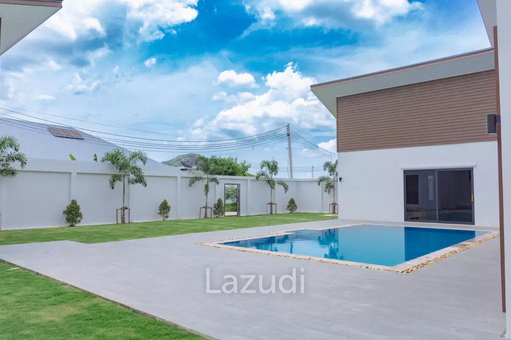 Modern Detached Villa with Pool in Hua Hin