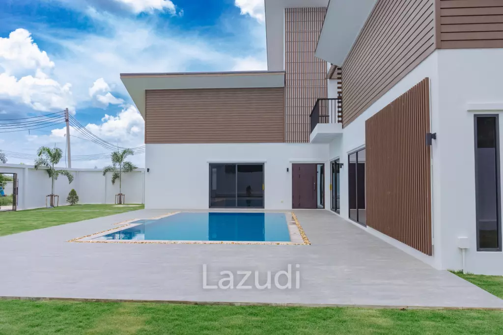 Modern Detached Villa with Pool in Hua Hin