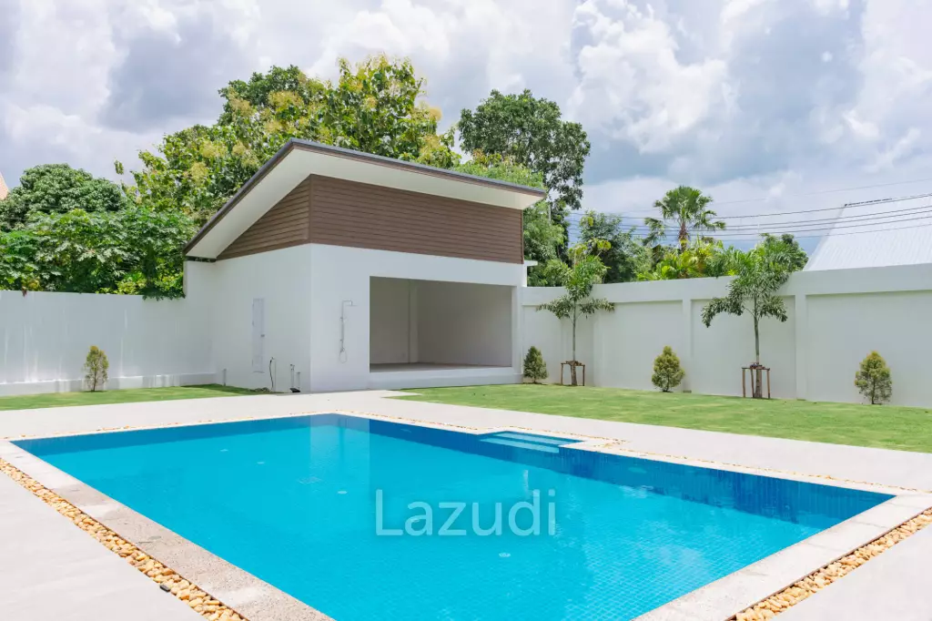 Modern Detached Villa with Pool in Hua Hin