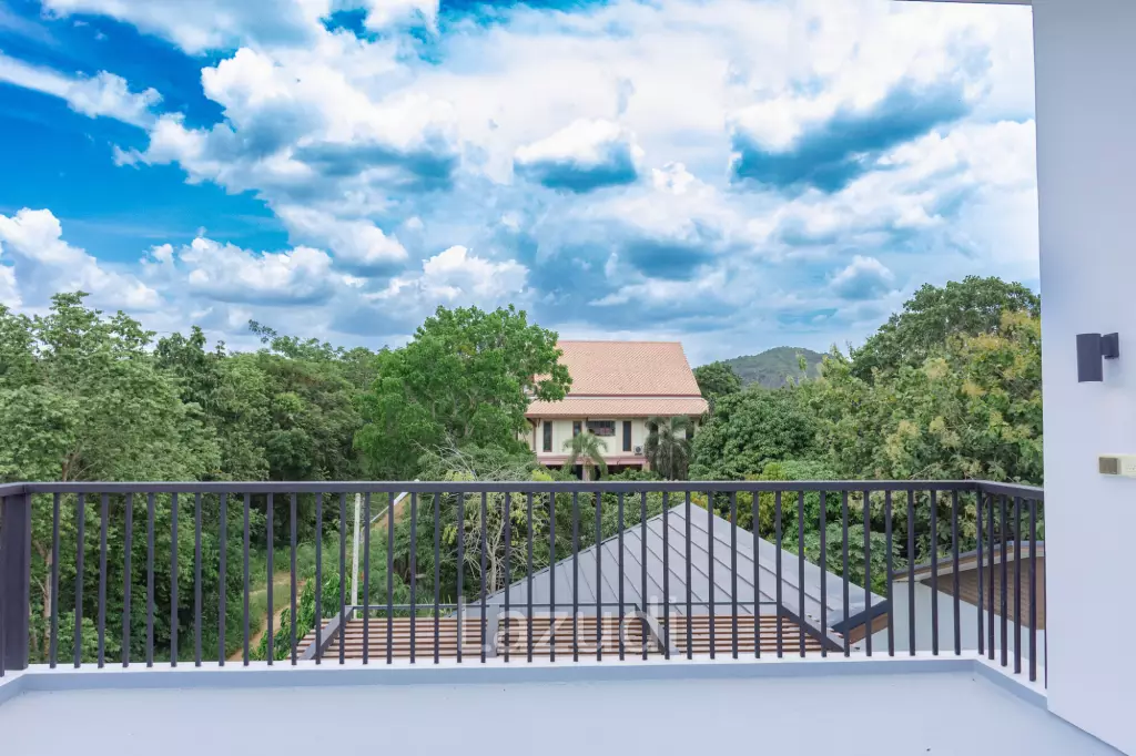 Modern Detached Villa with Pool in Hua Hin
