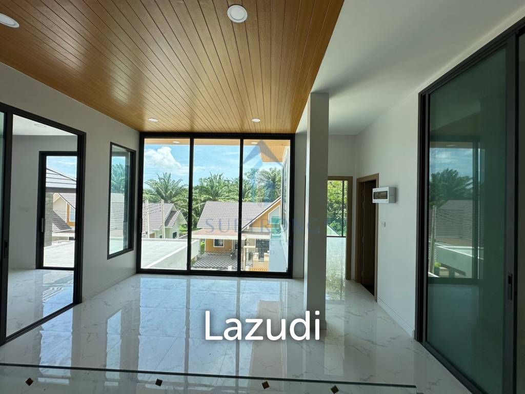 Modern Two-Story Villa in Krabi Noi Mueang Krabi