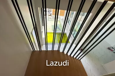 Modern Two-Story Villa in Krabi Noi Mueang Krabi