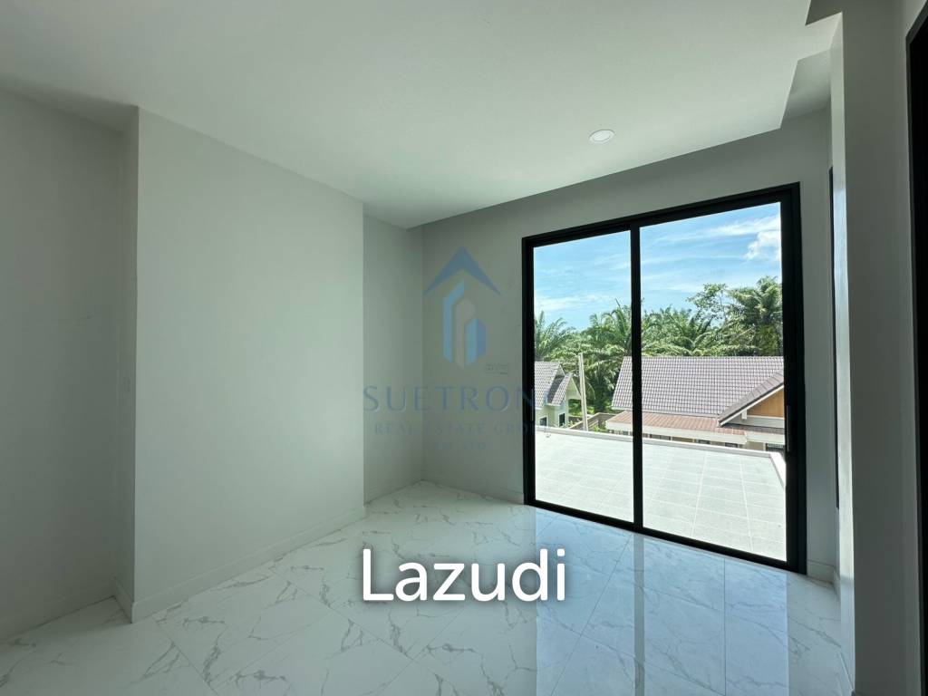 Modern Two-Story Villa in Krabi Noi Mueang Krabi