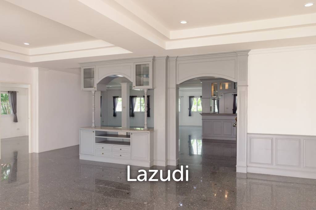 Дом 1,600 кв.м. 5 Кровать 