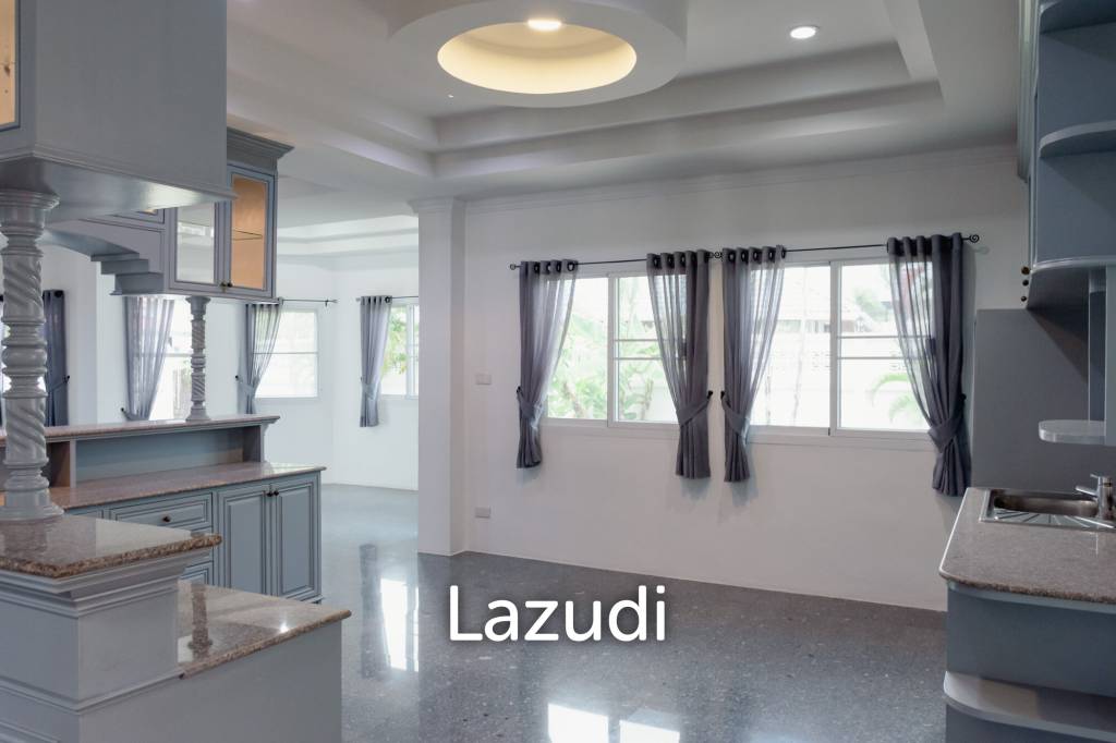 Дом 1,600 кв.м. 5 Кровать 